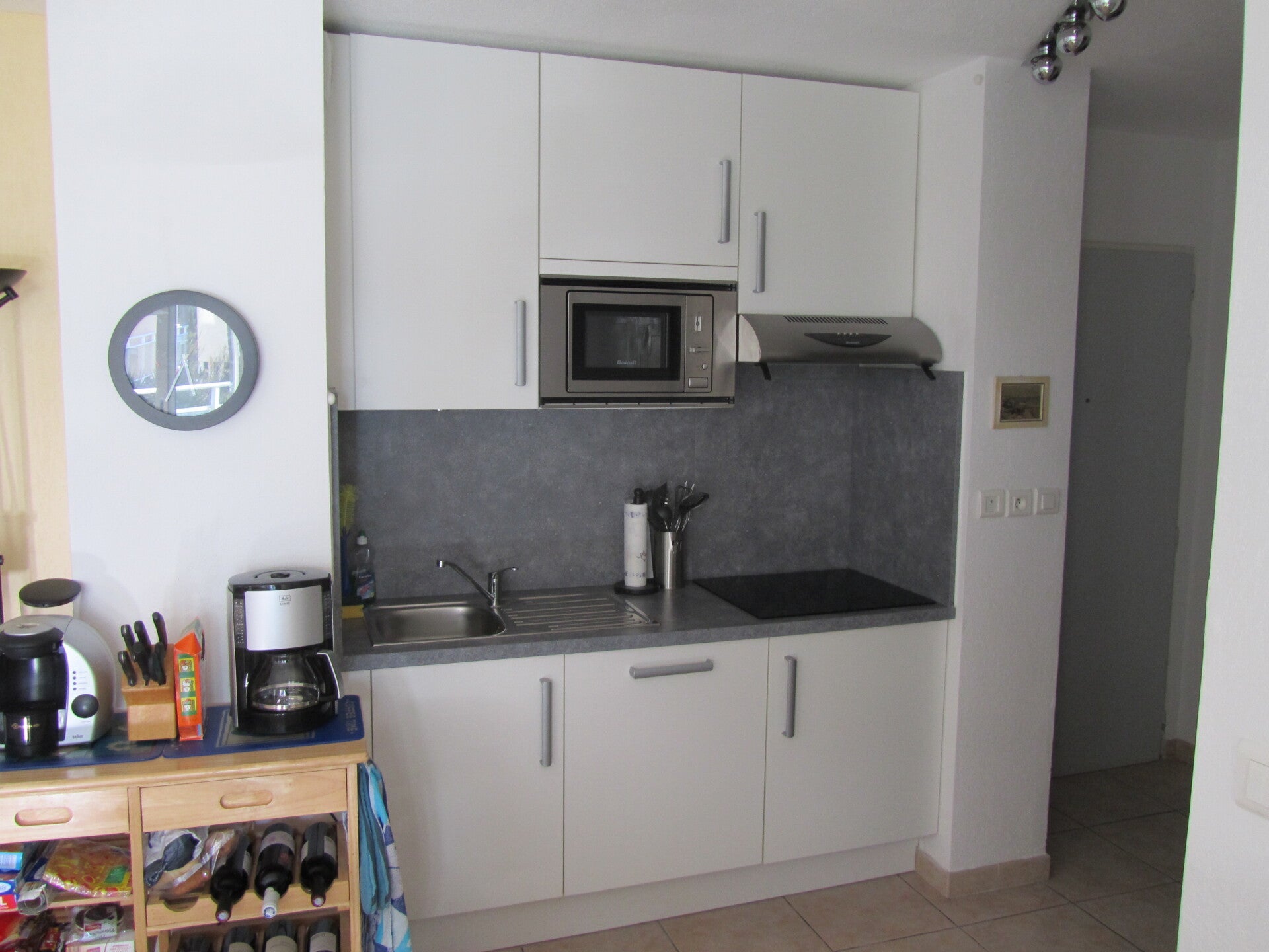 09-blick-auf-die-ku-chenzeile-2-standard.jpg