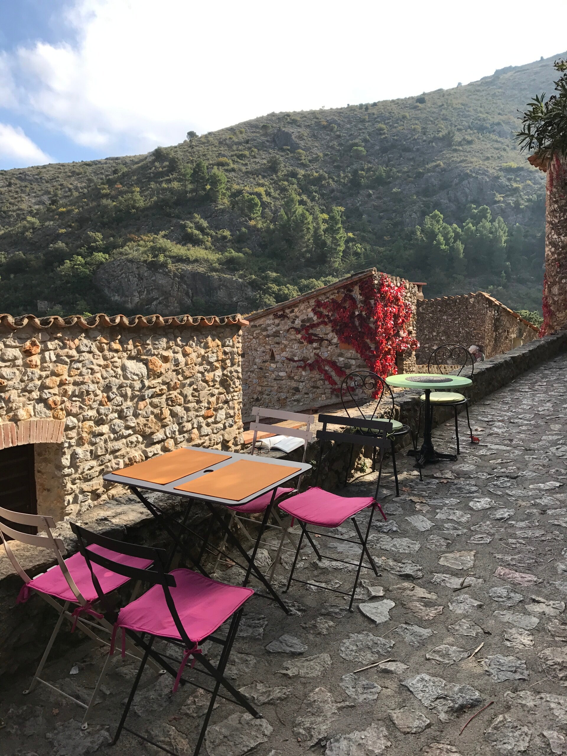castelnou-07-standard.jpg