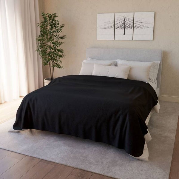 Cozy Black Fleece Sherpa Blanket