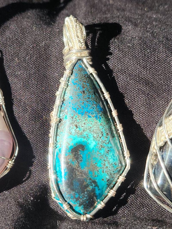 Natural Shattuckite Pendant – Silver