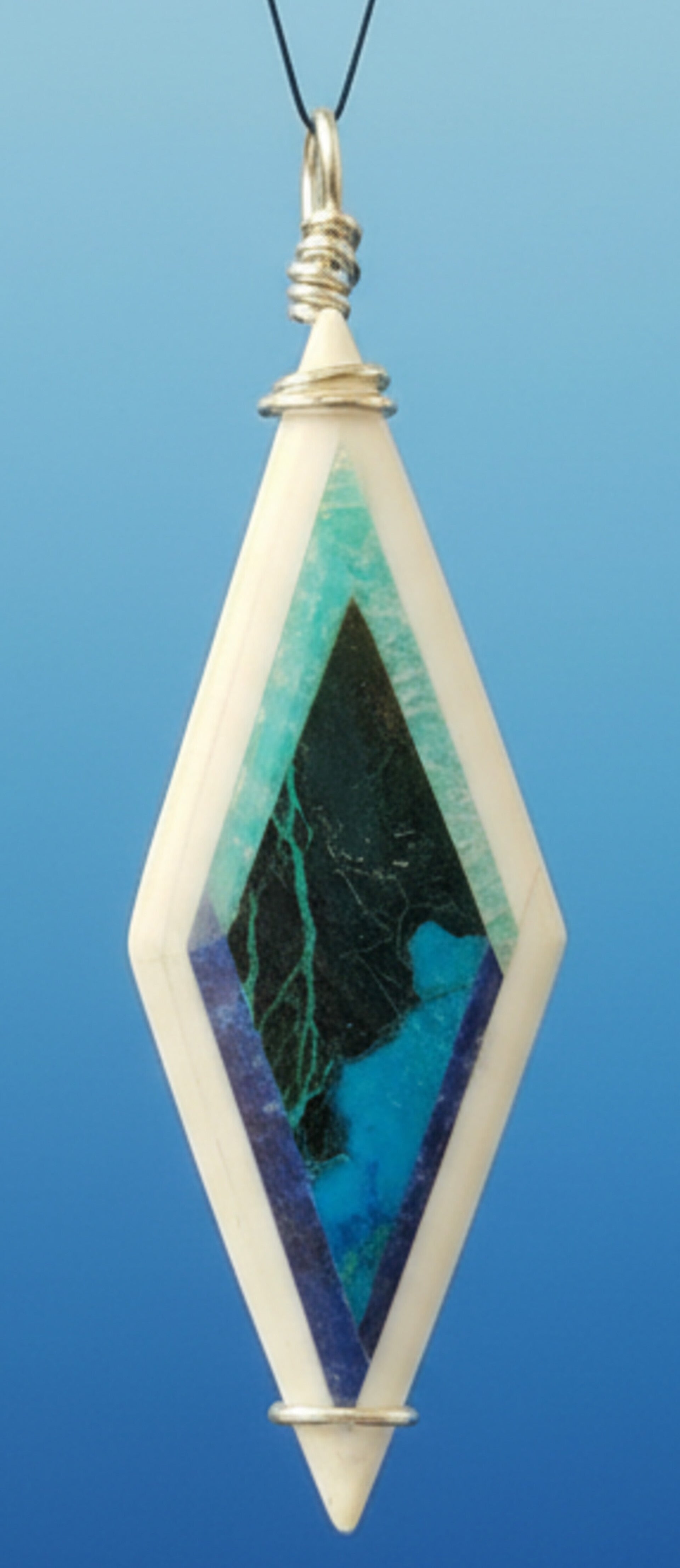 Intarsia pendant