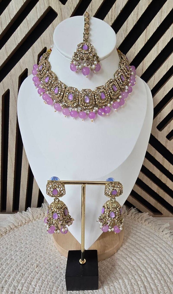 Aveena set