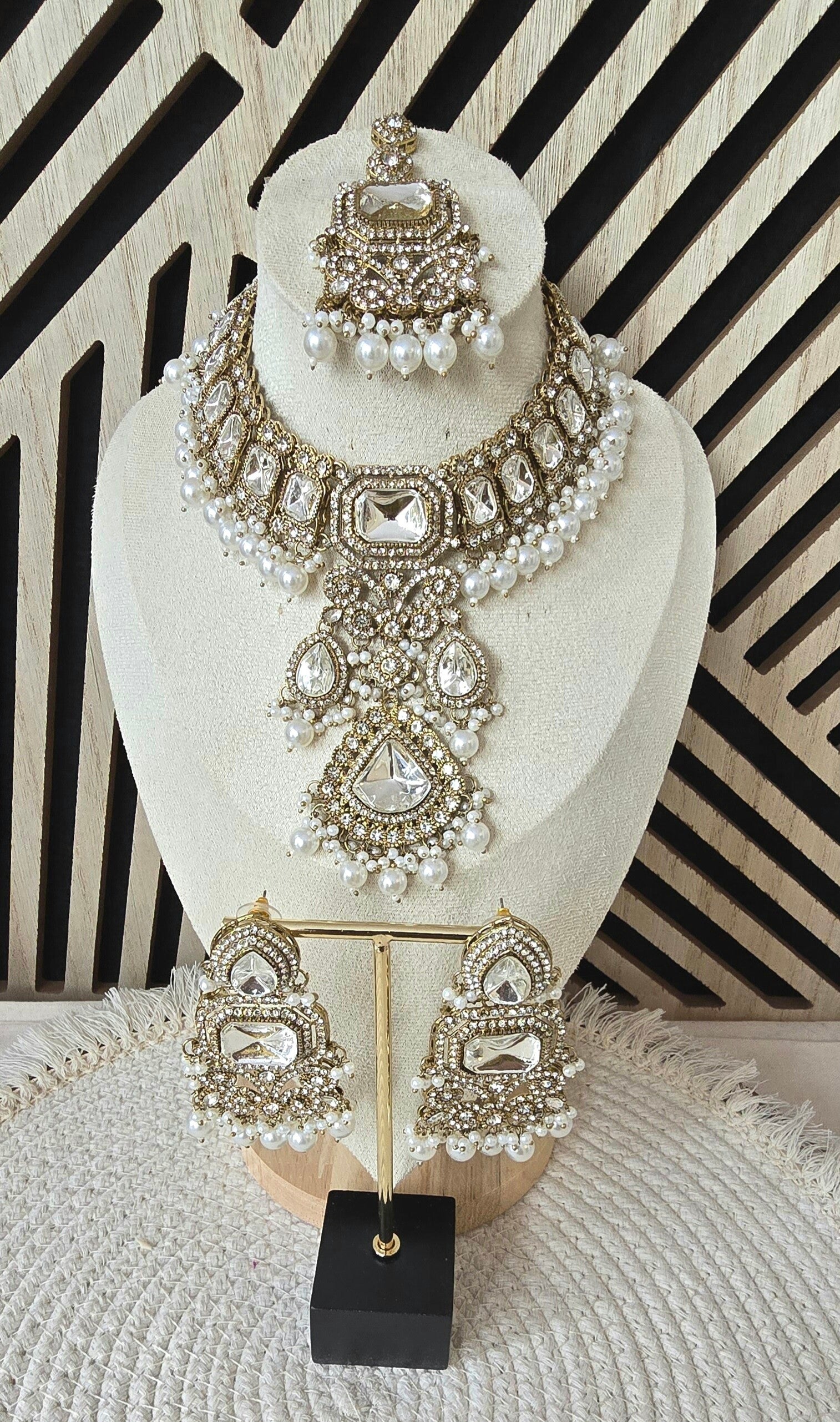 Maha rani set