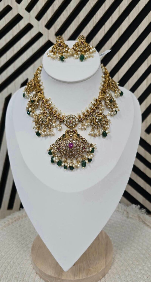 Devika set