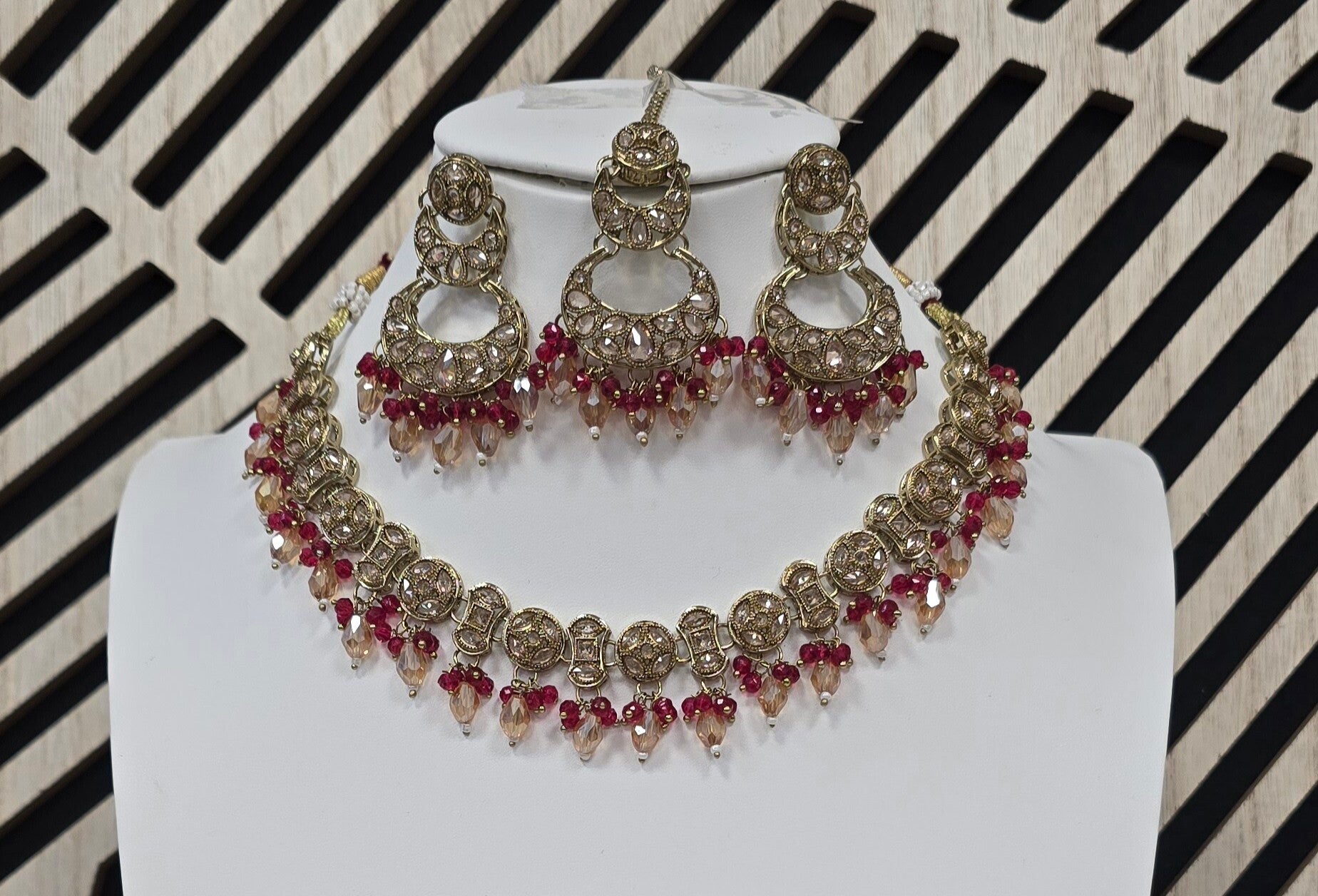 Necklace Set Niya Hot pink