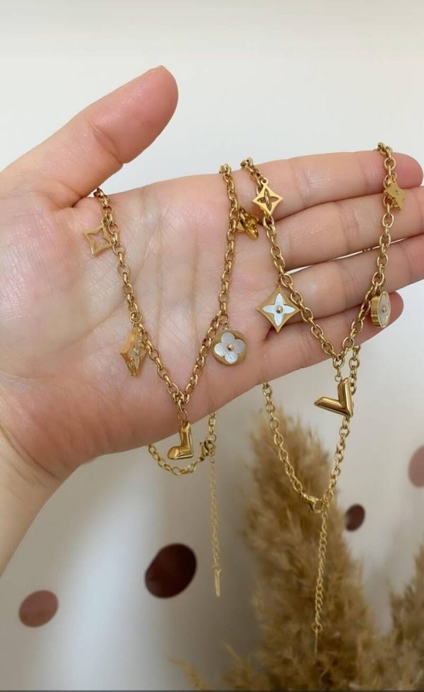 Ketting charming V