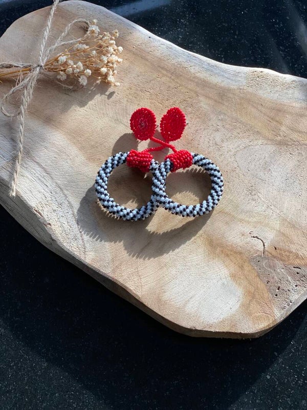 Ohrringe rot weiß schwarz rund