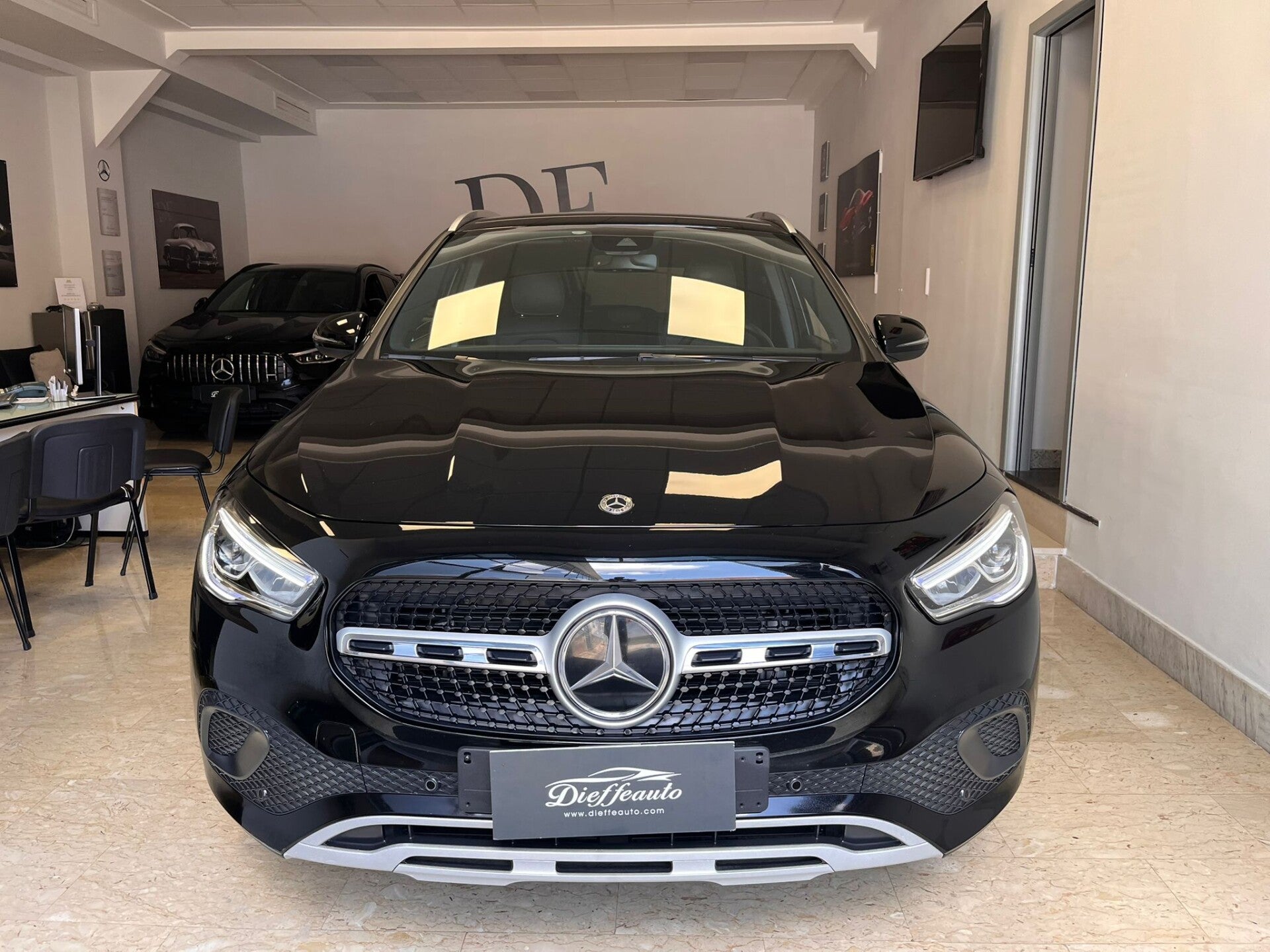 MERCEDES GLA 180D SPORT PLUS