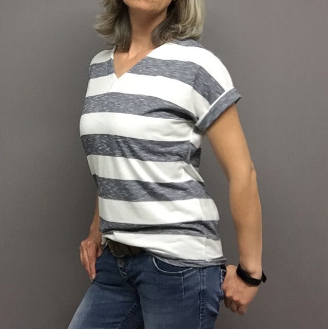 Basic Shirt mit Ärmelaufschlag Größe 36-46