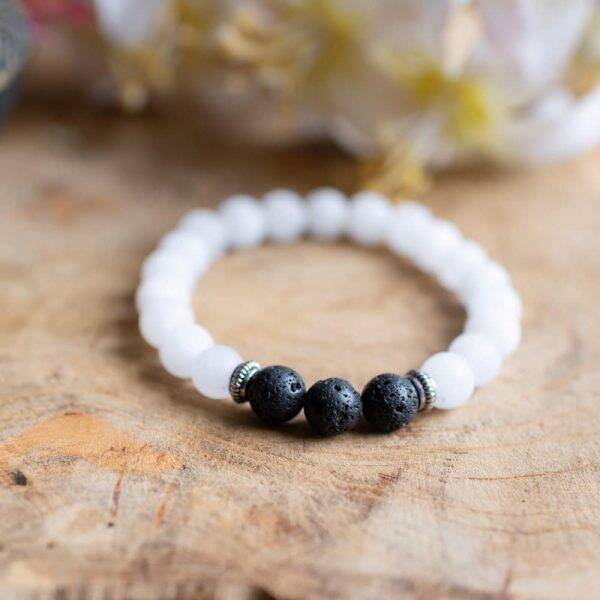 Bracelet  Jade blanc et Pierre de lave