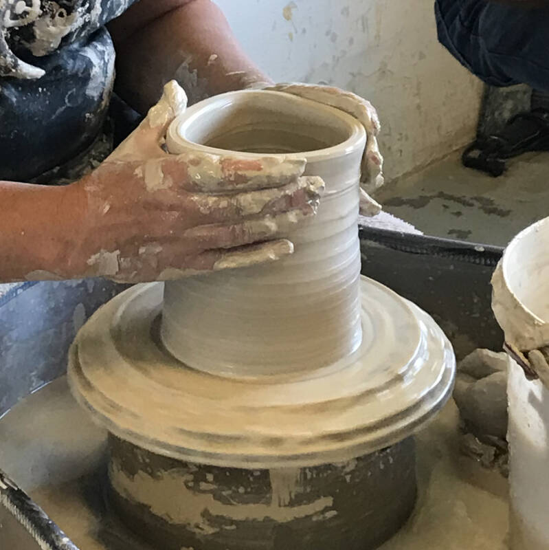cursus keramiek, klei, pottenbakken, pottendraaien, Leeuwarden, Friesland