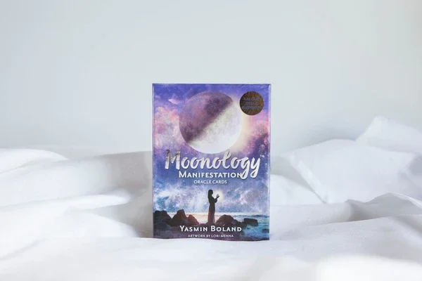 Moonology - Manifestation Oracle Cards