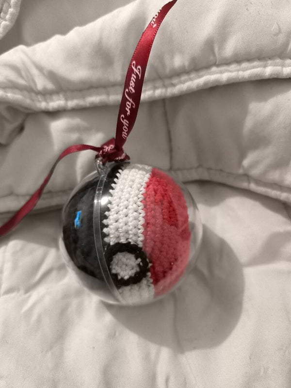 Balle pokémon sous boule plastique