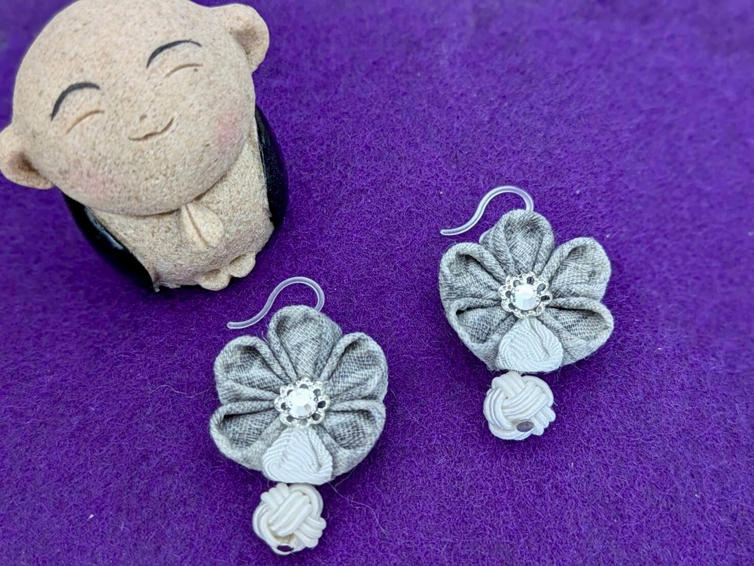 Boucles d’oreilles bleu gris
