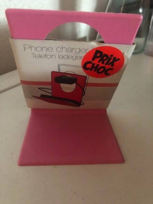 Support de chargeur de téléphone - Higt-Tech