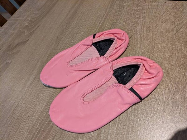 Donker roze leren schoentjes - maat 30