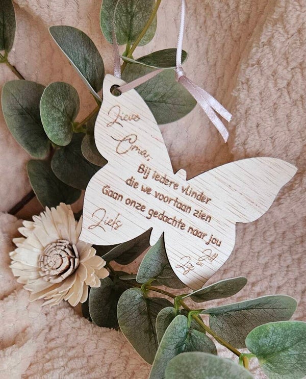 Herdenkings vlinder gedicht