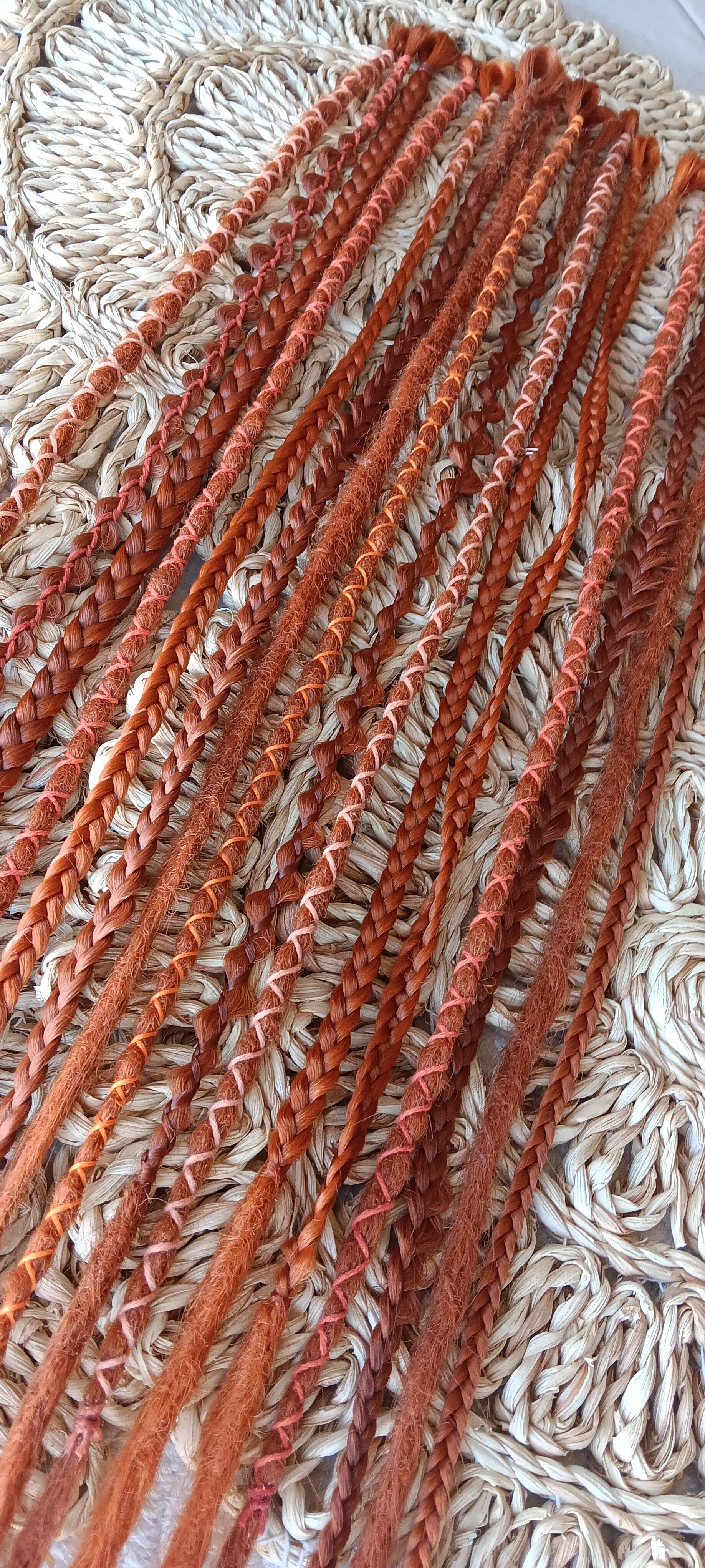 Accentset ginger red with synthetic dreadlocks and braids