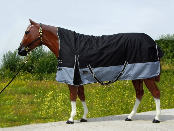 "TOP SCORE" Regen Winterdecke - HALF NECK - 600D - 300gr.  SCHWARZ