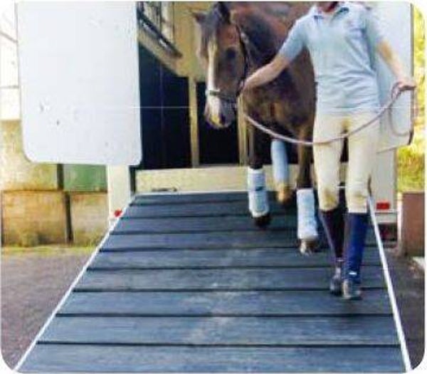 Surefoot Moulded Ribbed Rubber Ramp Mat