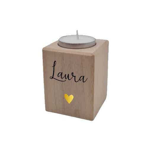 Gedenk theelichthouder van hout met naam en hartje