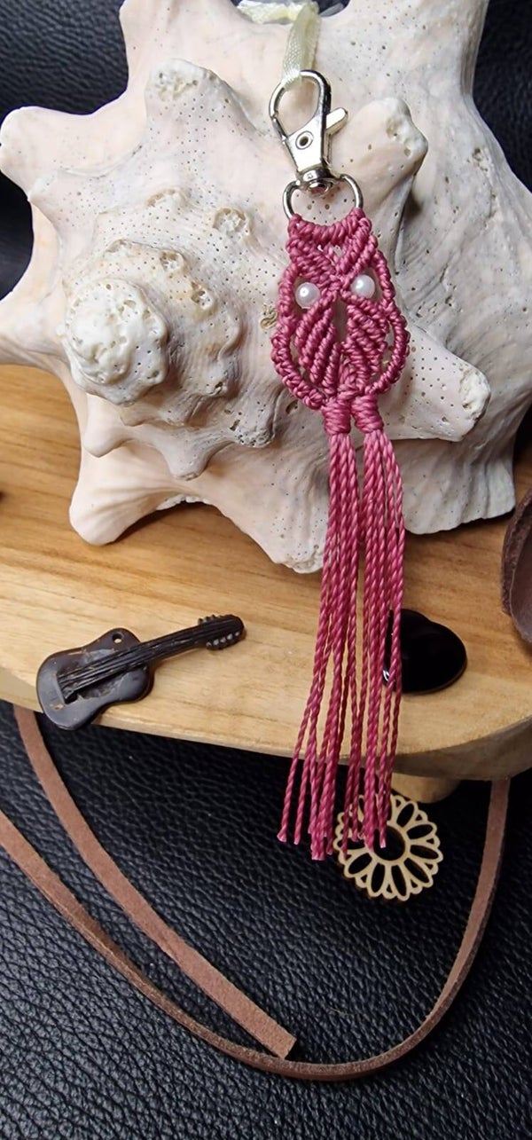 Porte-clef Micro-Macramé Hibou Rose foncé