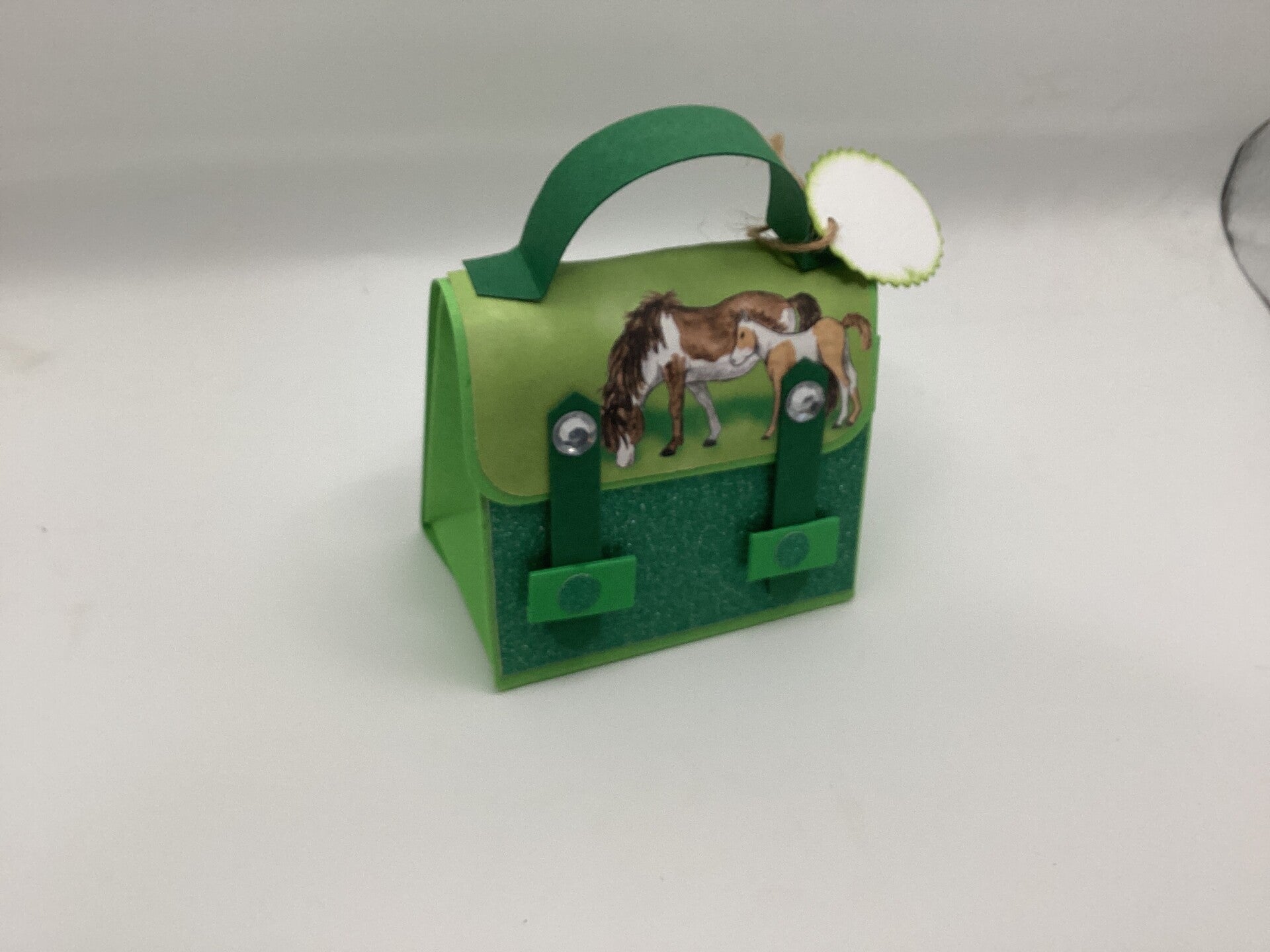 Geschenkbox als Schulranzen