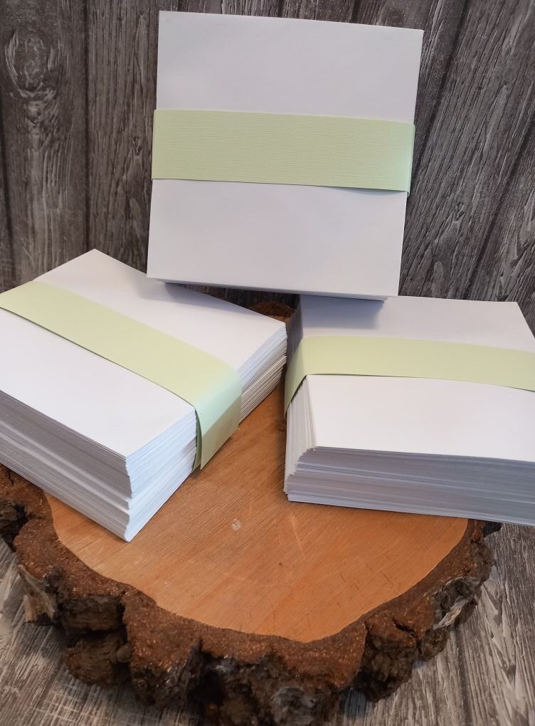 Volume voordeel vierkante enveloppen 14x14 cm