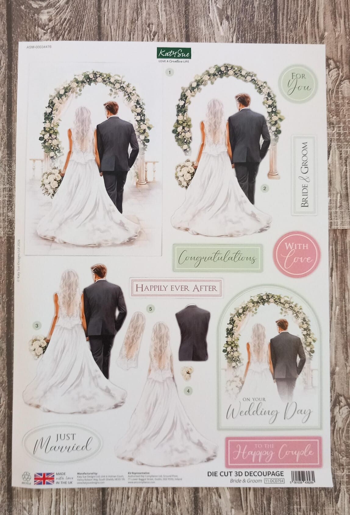 11-DCD754 - Katy Sue Designs - 3D die-cut decoupage - Bride & Groom