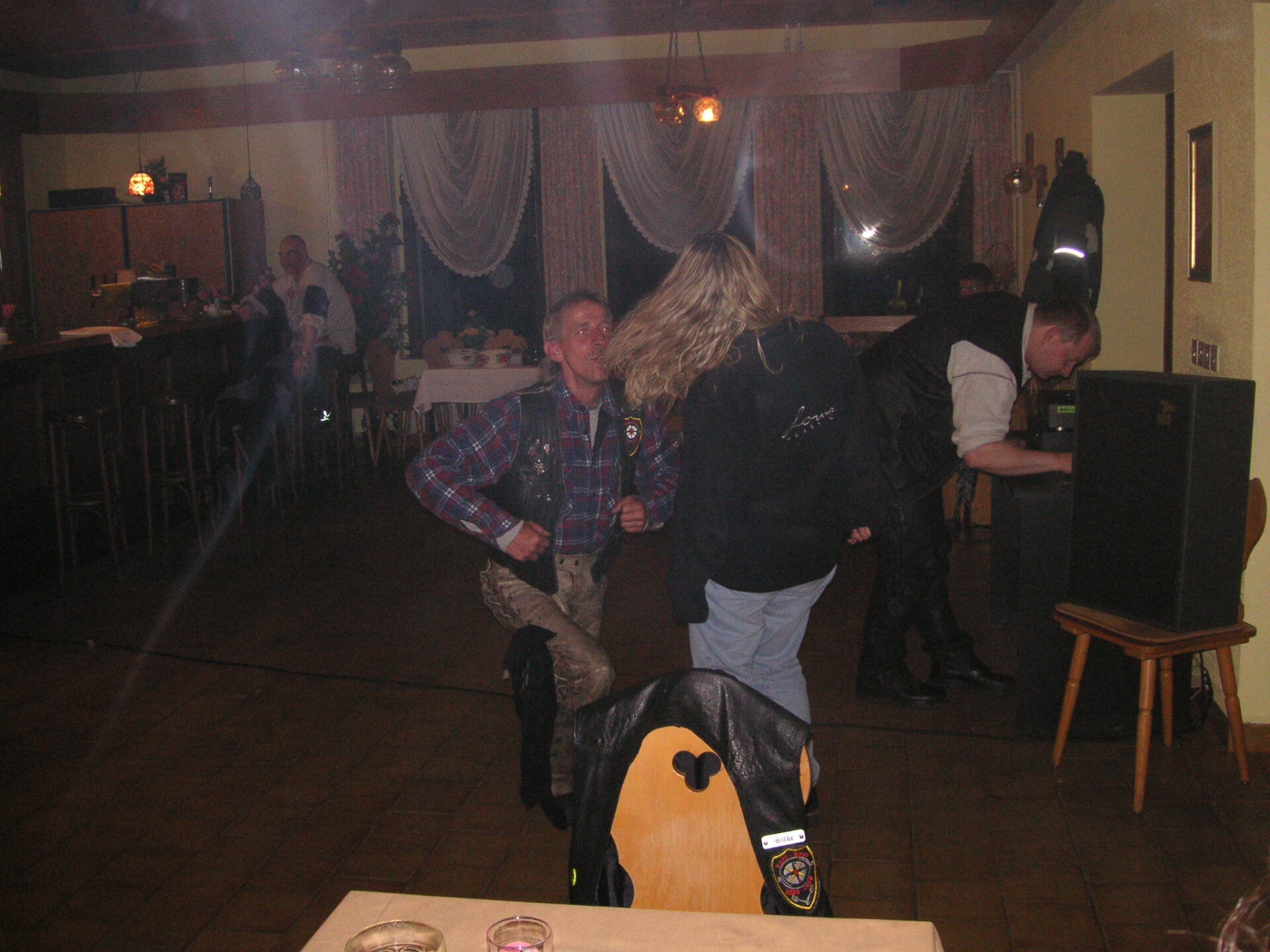 byhlegure-2005-083-standard-esrd6g.jpg