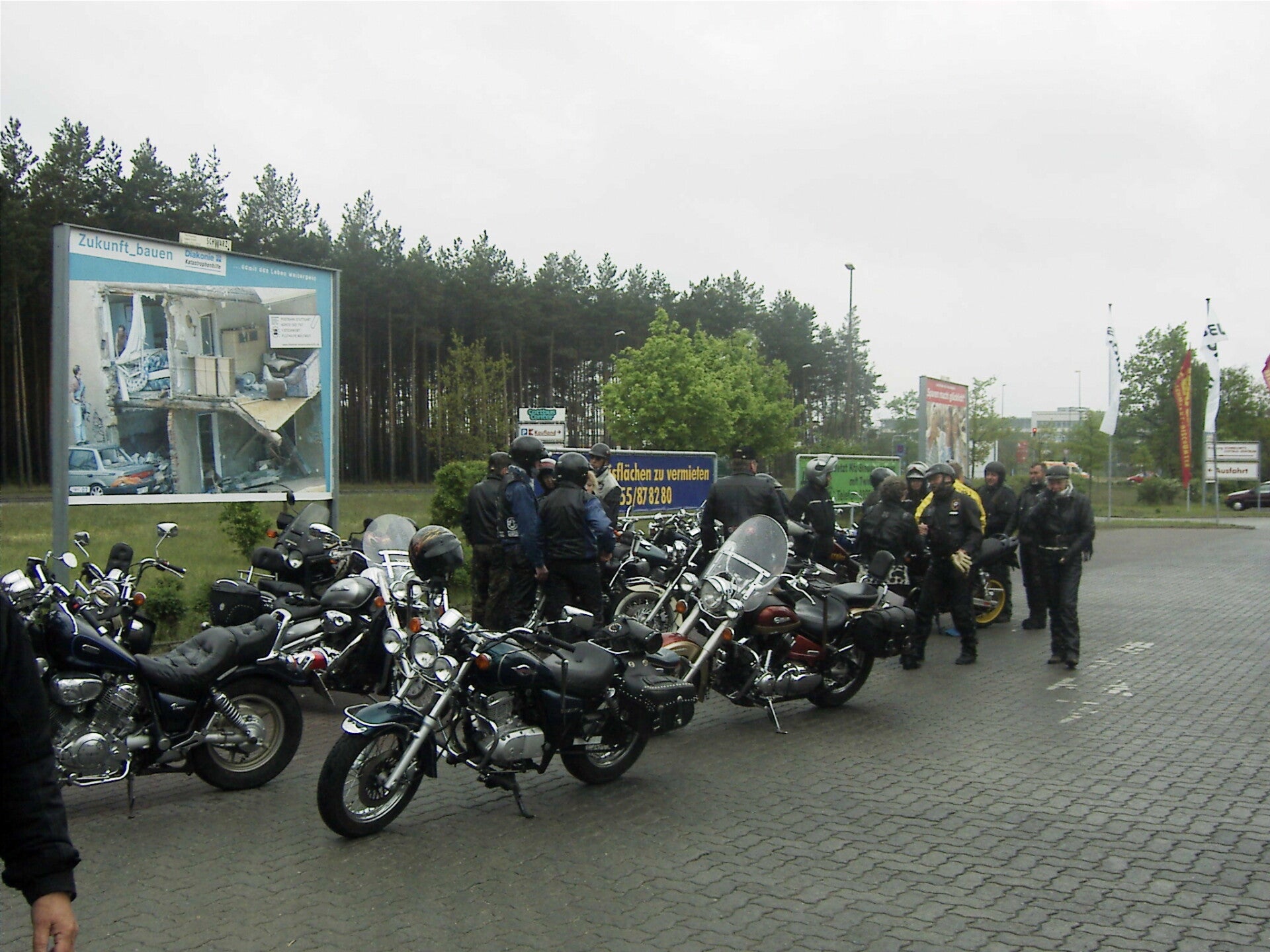 byhlegure-2005-137-standard-rkybiy.jpg