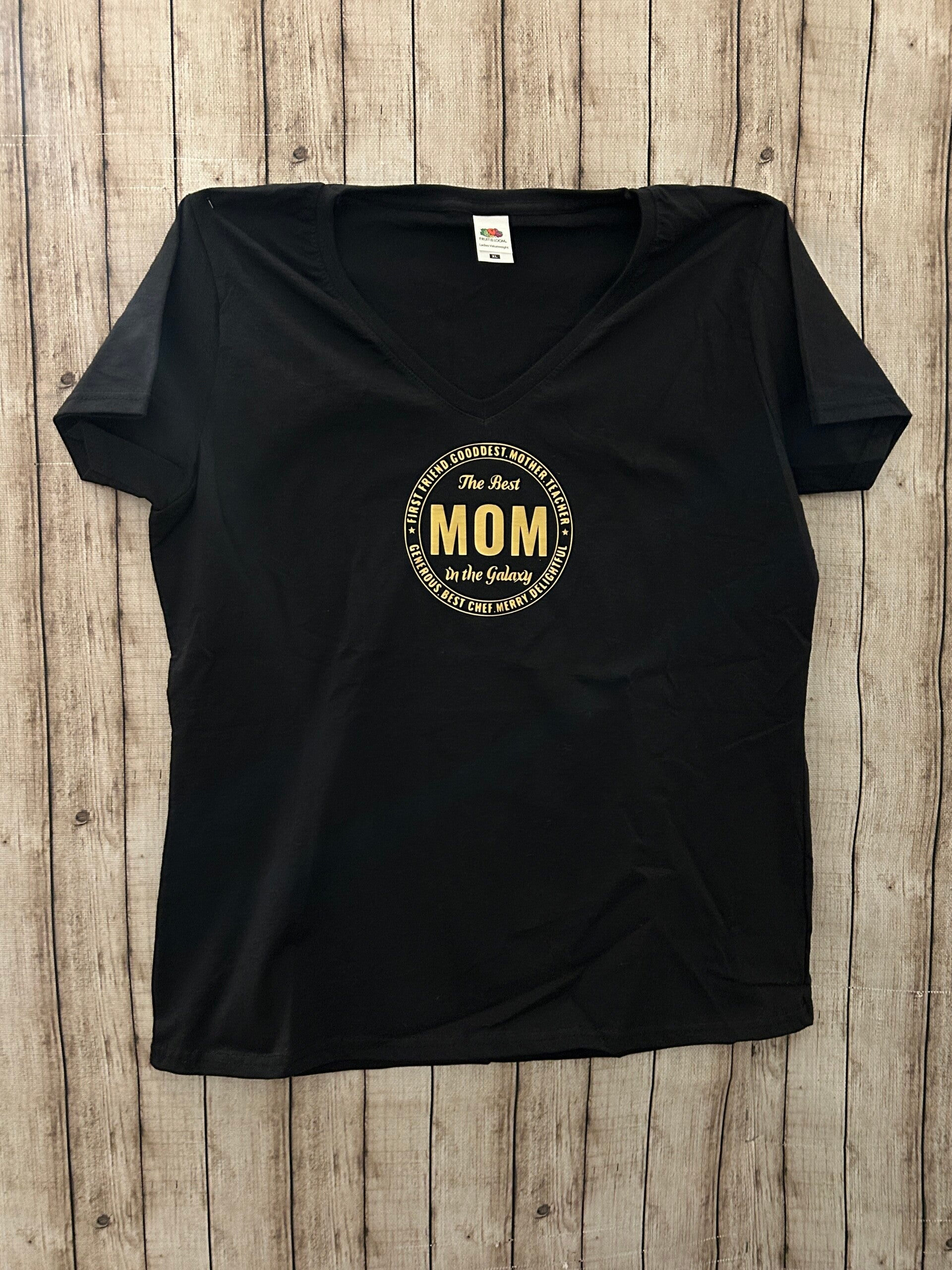 Damen T-Shirt „The Best Mom in the Galaxy“ – Schwarz, Gr. XL | Angebot