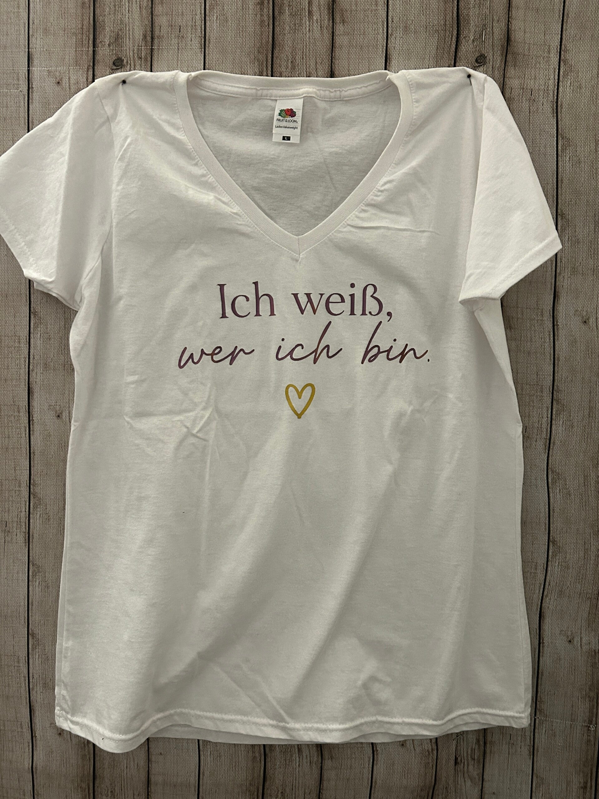 Damen T-Shirt „Ich weiß, wer ich bin – SINGLE“ – Weiß, Gr. L | Angebot