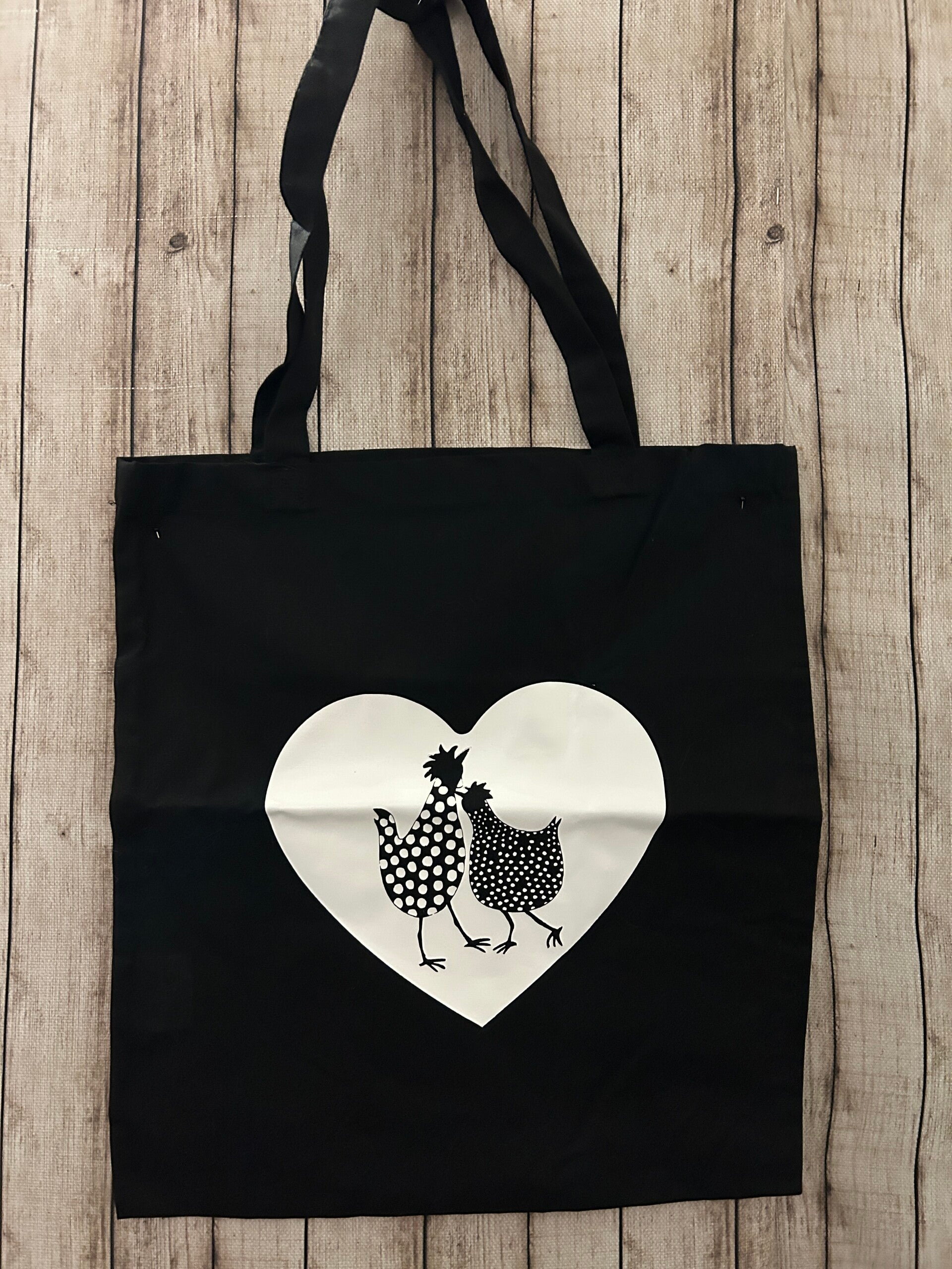 Baumwolltasche „Hühnerliebe“ mit Herzmotiv – Schwarz