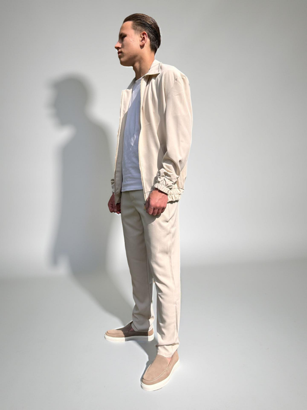 Heren kleding set beige met lange broek en jas met rits en kraag