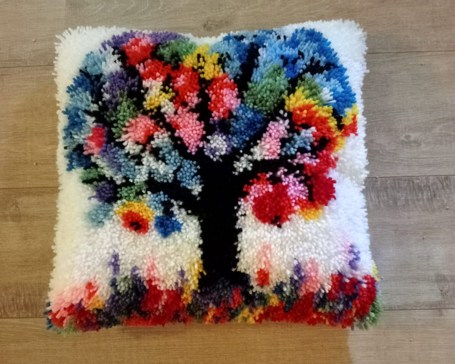 Knoop kussen (handgemaakt) Boom