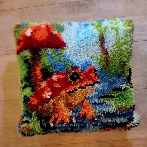 Knoop kussen (handgemaakt) Kikker