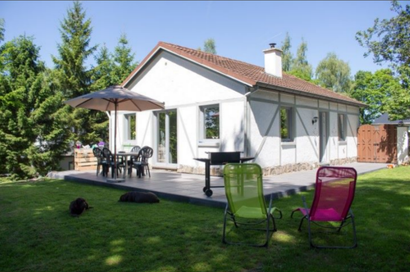 Vakantiehuis De Nachtegaal in Beffe Belgisch Luxemburg met omheinde tuin voor honden