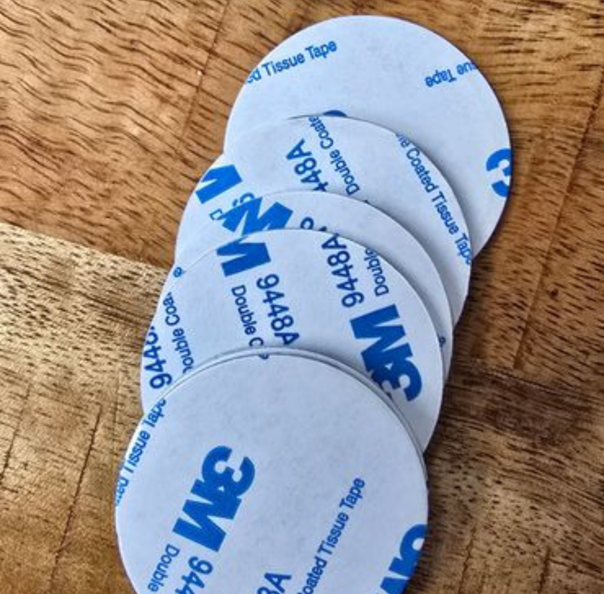 Sterke dubbelzijdig zelfklevende "pads" rond 30 mm (10 stuks)