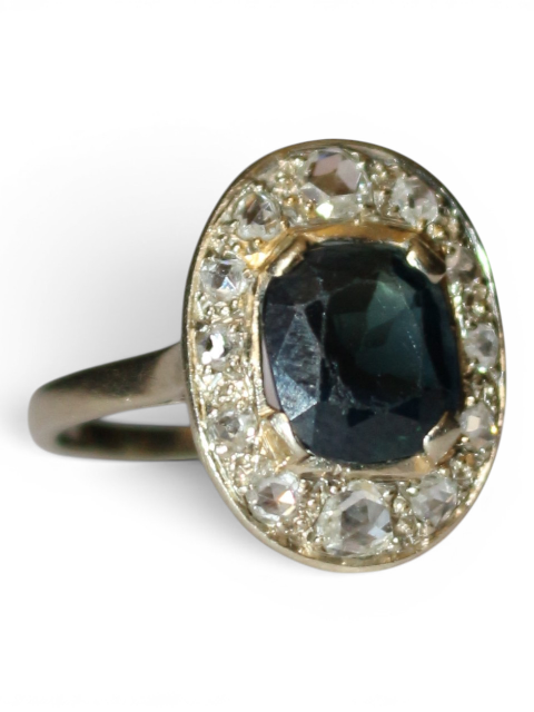 Bague ovale saphir diamants 1925