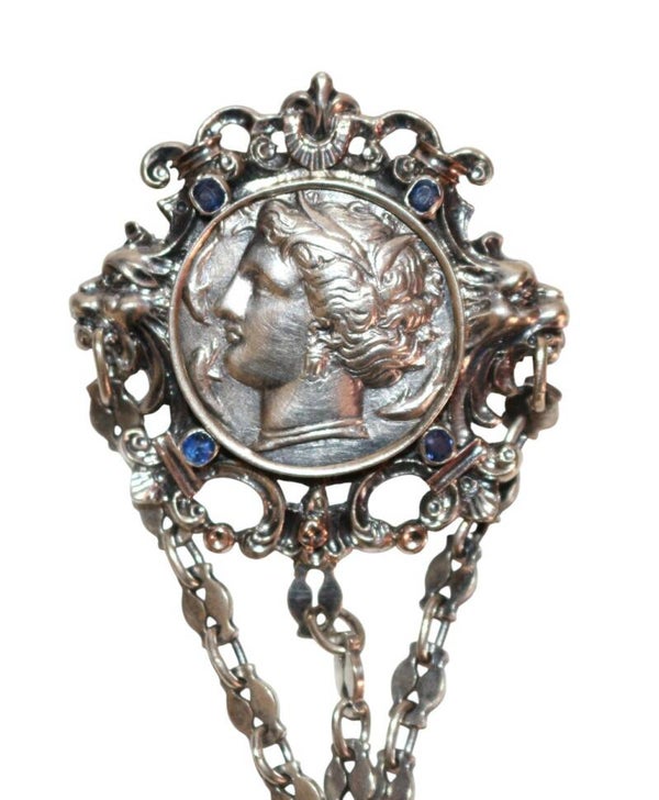 Broche châtelaine monnaie argent 1880