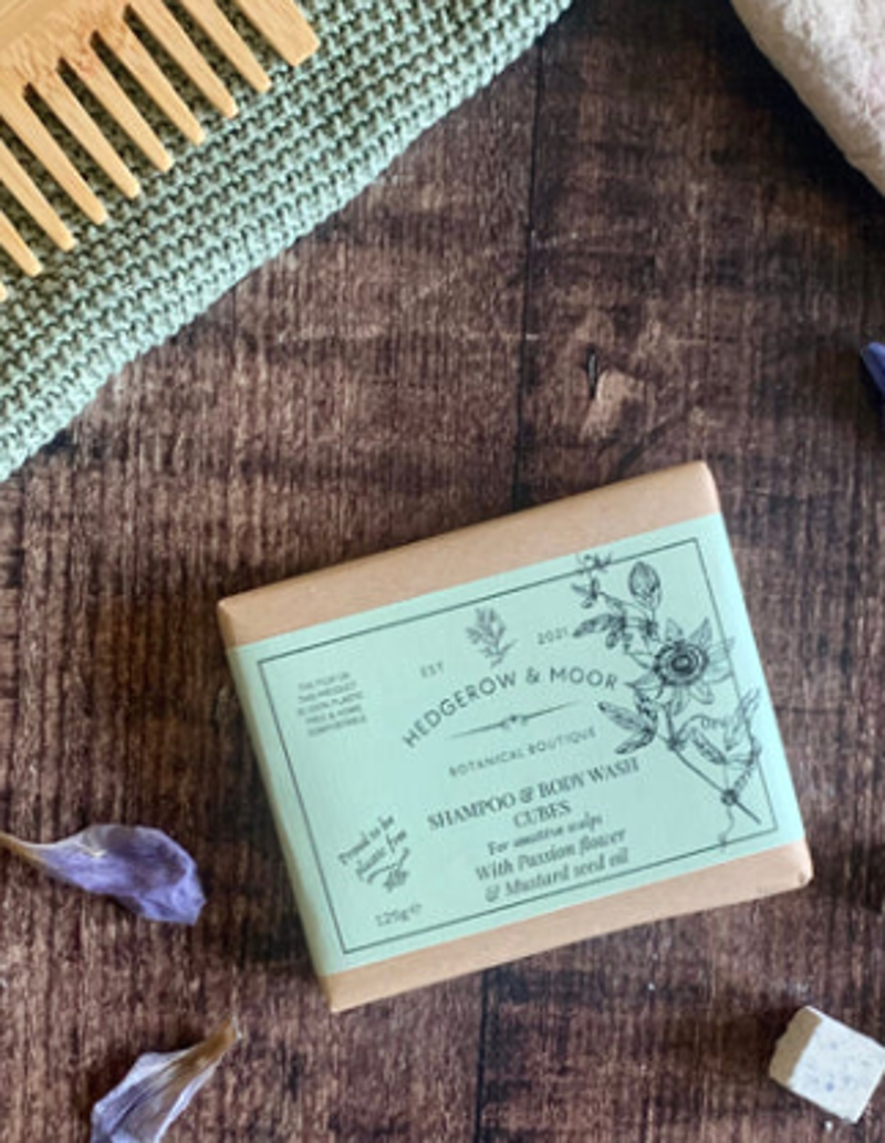 Hedgerow & Moor Shampoo Cubes For Sensitive Scalp/Dandruff. Shop now