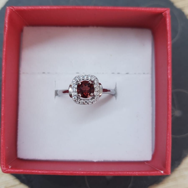 Anello regolabile in metallo con Granato e Zirconi