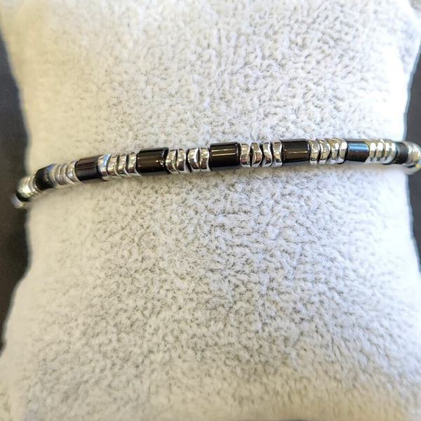 Bracciale in acciaio con pietra in ematite