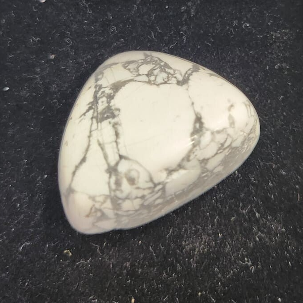 Howlite Bianco 3/4cm