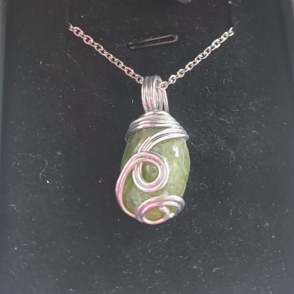 Collana in Acciaio Free Nichel con PERIDOTO