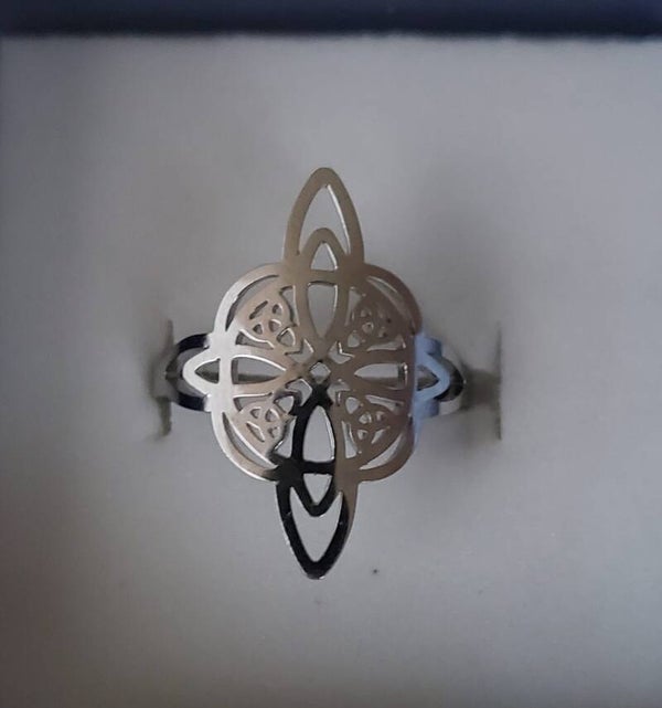 Anello in Acciaio Free Nichel Regolabile NODO DELLA STREGA