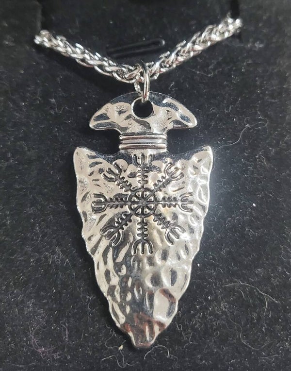 Collana in metallo con Vegvisir (BUSSOLA VICHINGA)