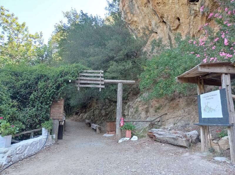 Toegang  Patsos Gorge