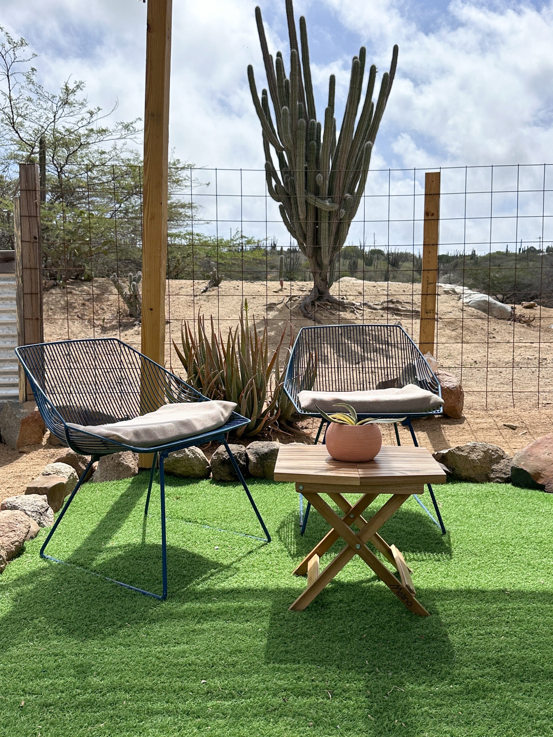 Hot tub Seating
